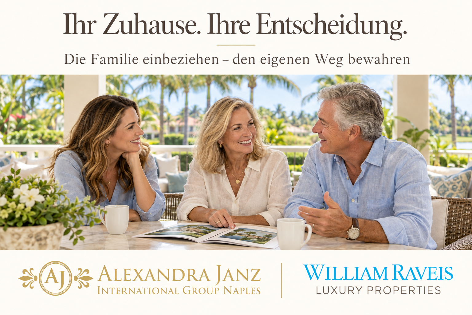 Ihr Zuhause. Ihre Entscheidung. – Die Familie einbeziehen Ein Paar bespricht Immobilienentscheidungen in Naples mit seiner erwachsenen Tochter auf einer Terrasse im tropischen Garten.